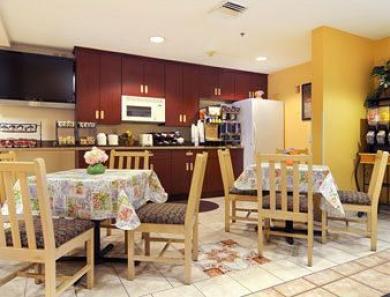 Hometown Inn & Suites Jacksonville Butler Blvd./Southpoint Ресторан фото